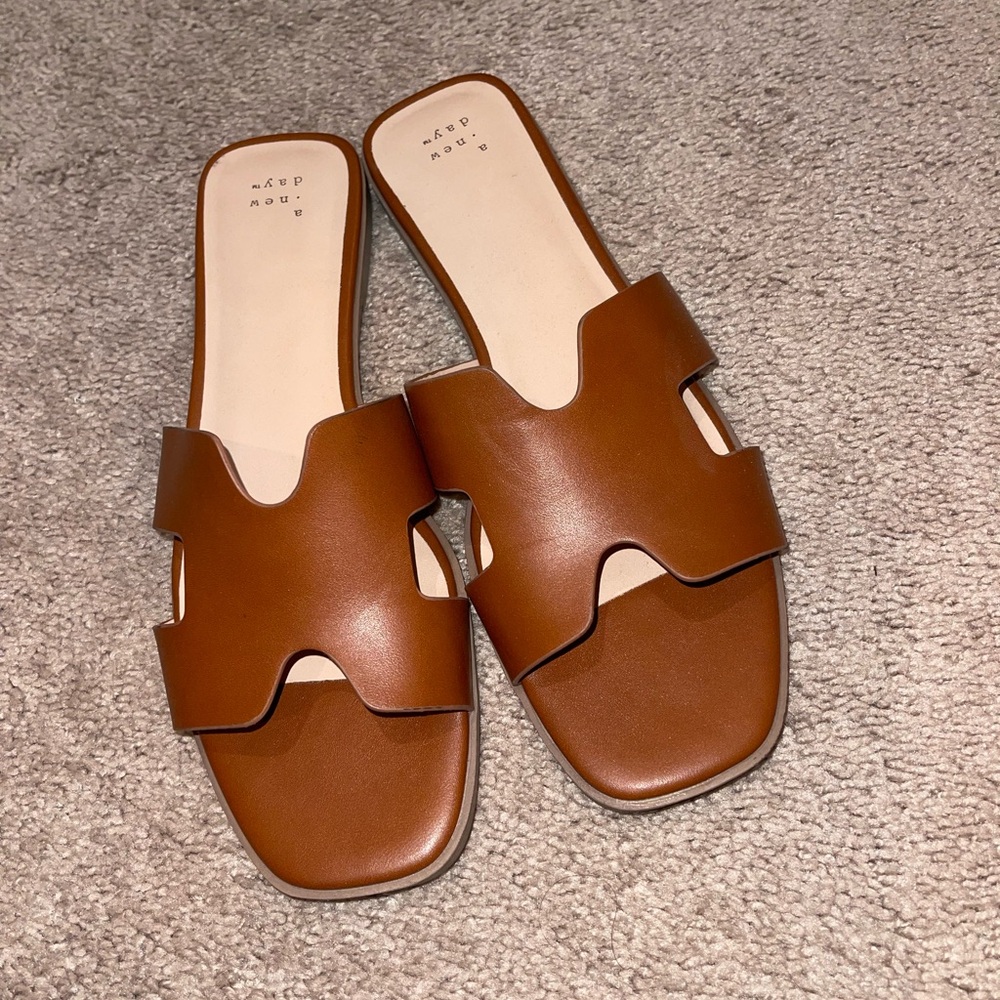 a new day Brown Sandals with Open Toe and Cut-Out Design